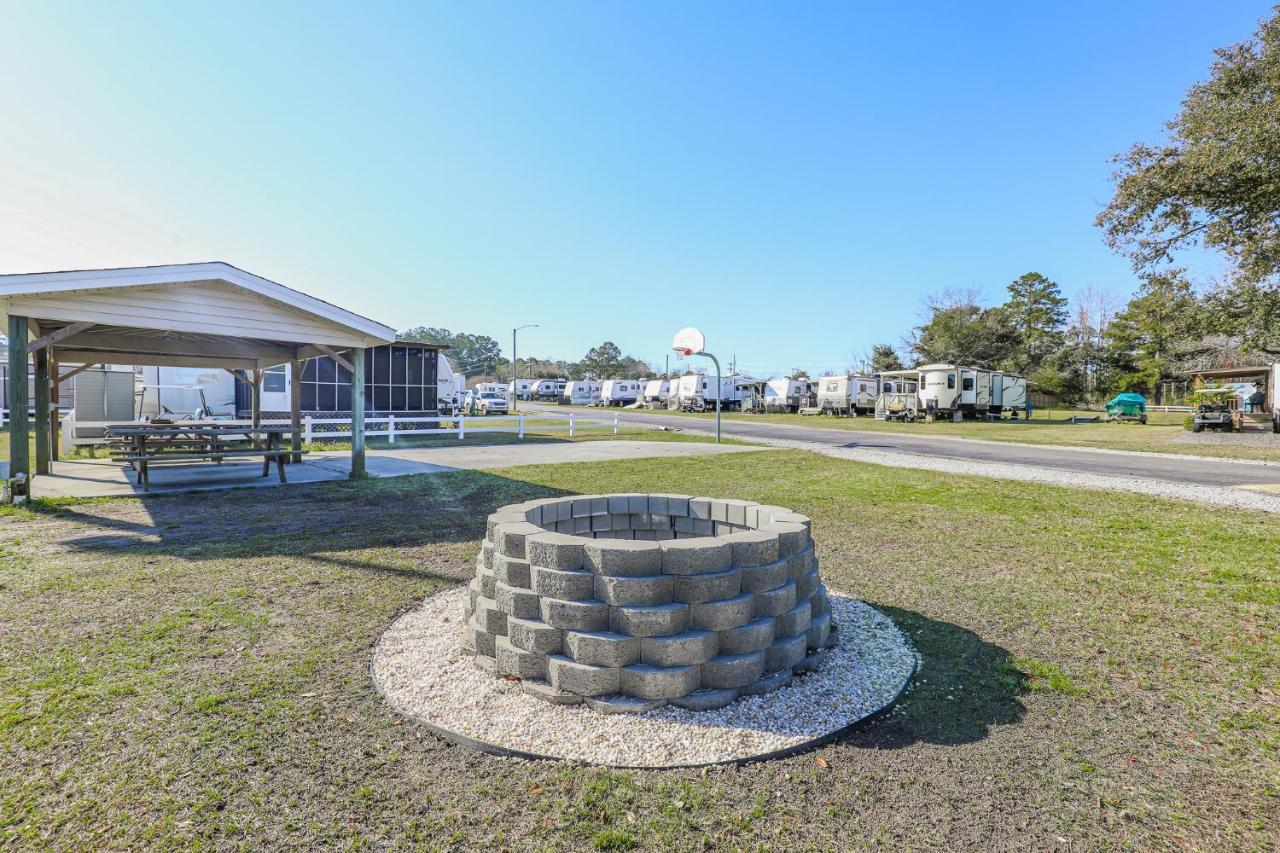 Model Home Near Camp Lejeune With Water View Sneads Ferry Extérieur photo